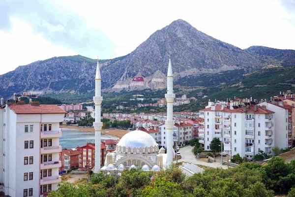 Big mosque in residential EGIRDIR