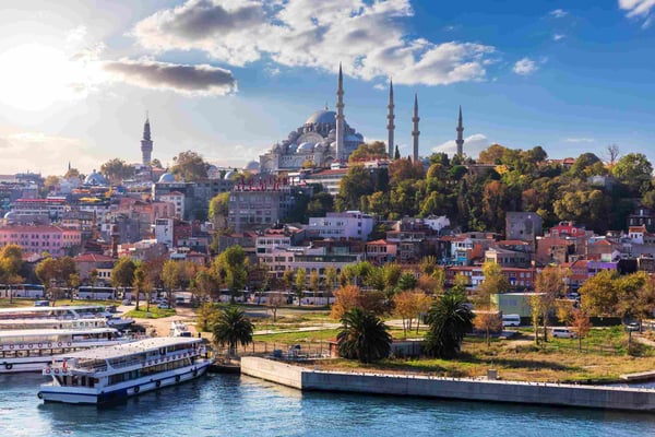 Istanbul view of the Eminonu pier