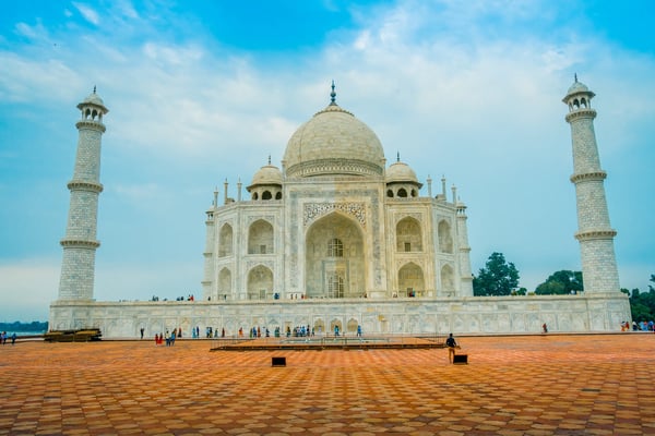 agra india beautiful view of the taj mahal in a gorgeous blue sky with an ivory