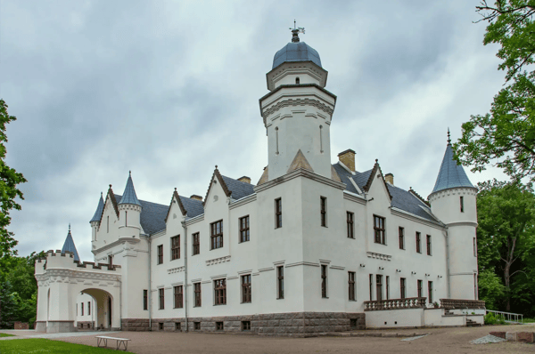 alatskivi castle in southern estonia