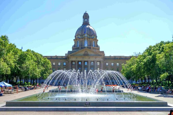 alberta legislature building fountain pool