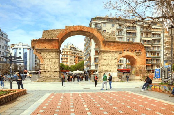 arch of galerius in thessaloniki greece