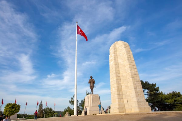 ataturk sculpture