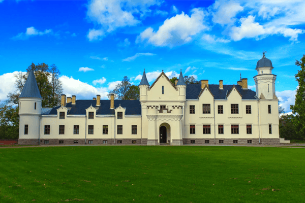 castle in the east of estonia