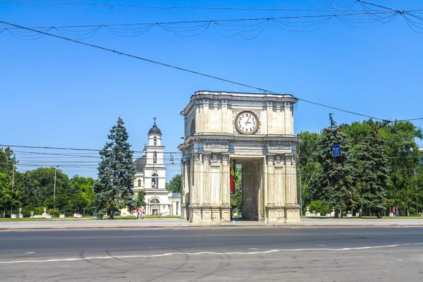 chisinau great national assembly square the triumphal arch with clock and metropolitan cathedral
