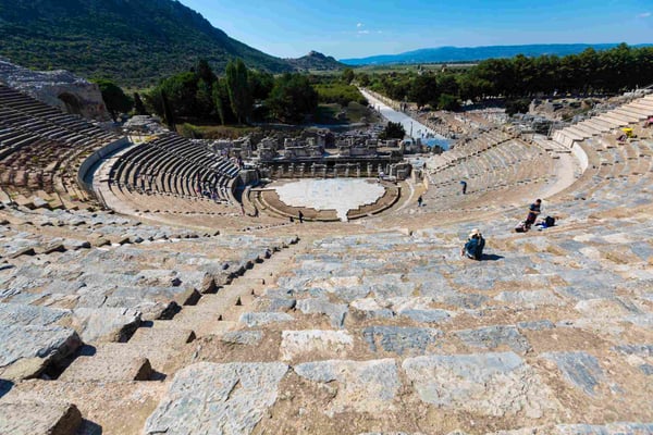 grand theatre of the buddha in turkey 