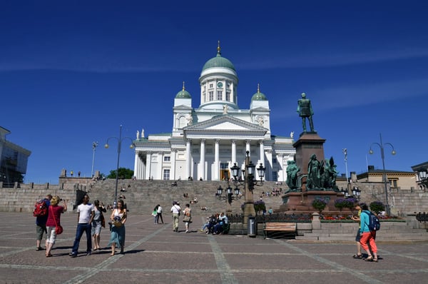 helsinki finland lots of people visiting helsinki cathedral or helsingin tuomiokirkk 