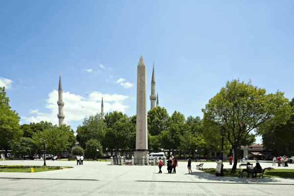 istanbul turkey sultanahmet square in istanbul sultanahmet mosque