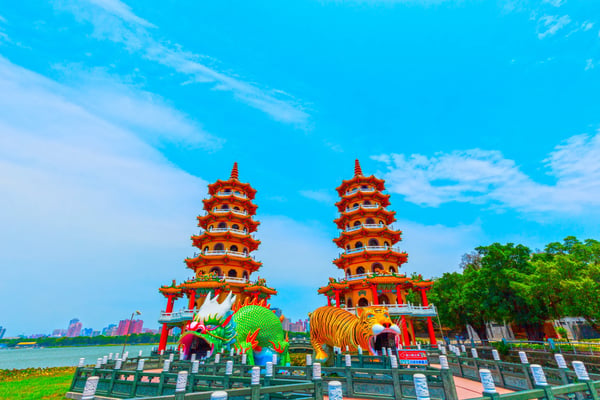 kaohsiung taiwan lotus pond lianchihtan is a artificial lake and popular tourist