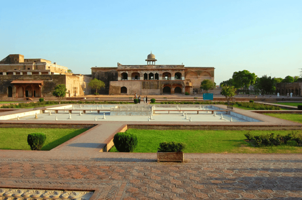 lahore fort in punjab pakistan