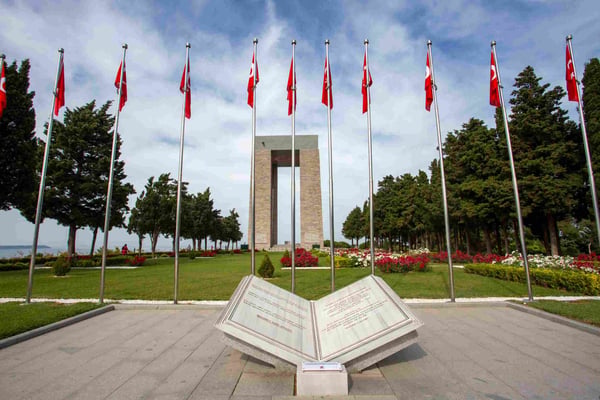 memorial against to dardanelles strait