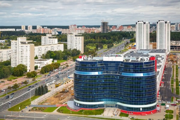 minsk belarus buildind mayak minska and niezaleznasci praspiekt uschod district 