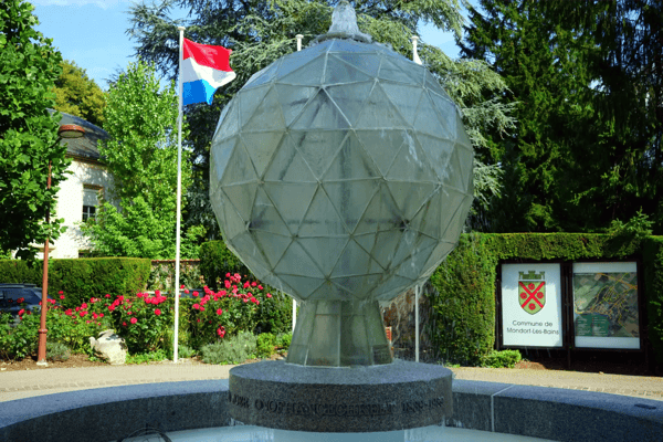 mondorf les bains luxembourg circa fountain on the square
