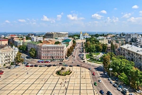 monument to bogdan khmelnitsky erected in the event travel 