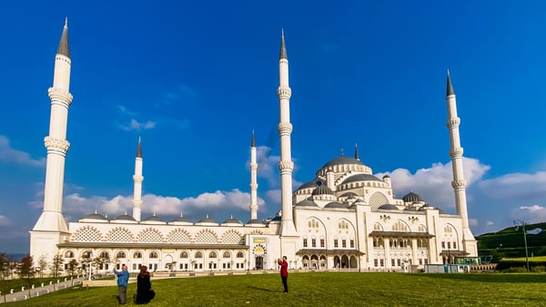 mosque turkish camlica camii the biggest mosque in turkey
