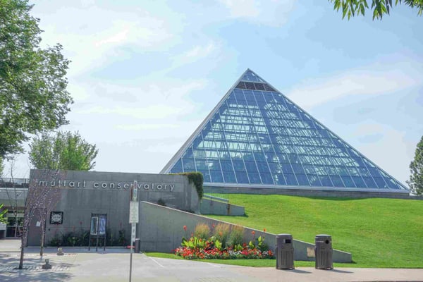 muttart conservatory is a botanical garden