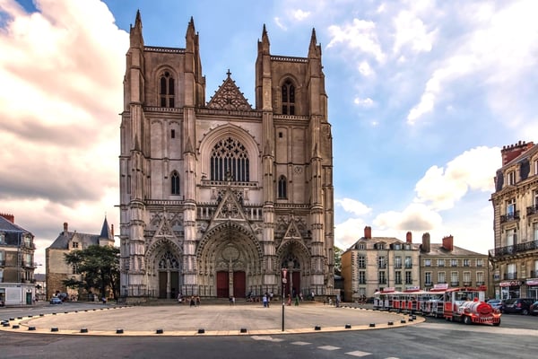 nantes cathedral in daytime
