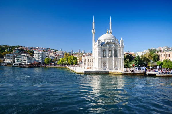 ortakoy mosque on the bosphorus built