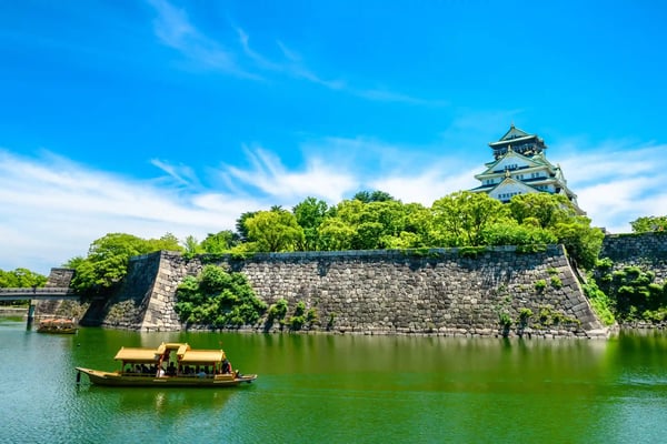 osaka castle in japan