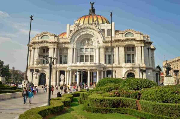 palacio de bellas artes in mexico city