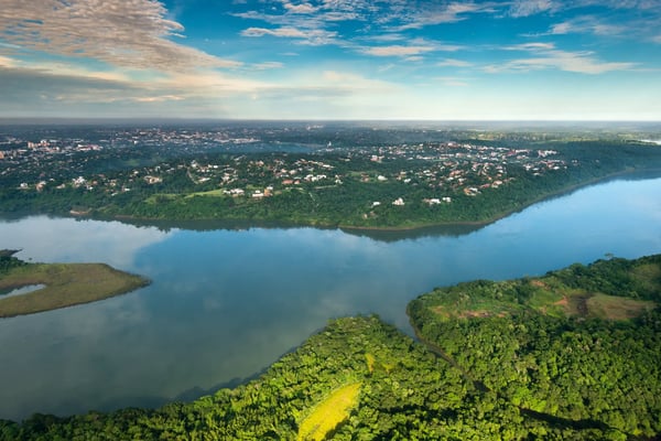 parana river on the border of paraguay