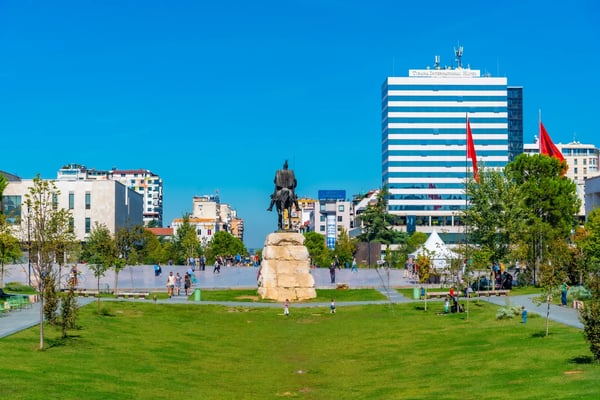 park square in the center of 