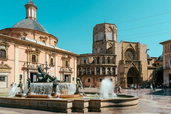 plaza de la virgen