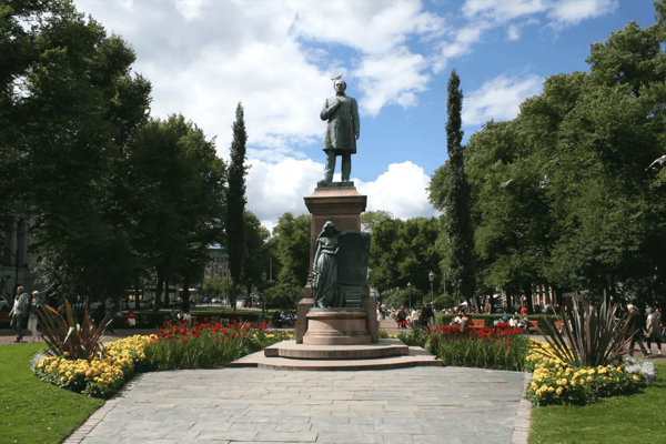 public gardens city centre helsinki finland