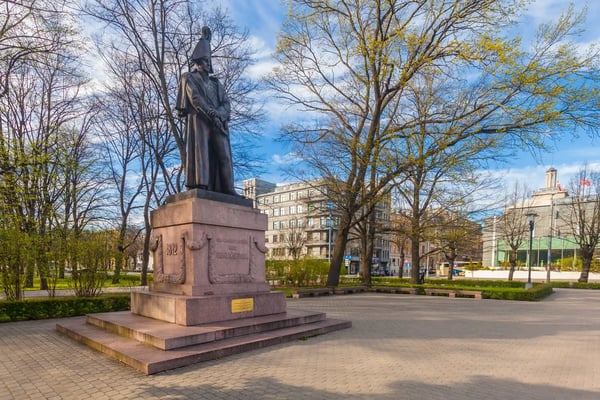 riga latvia view on monument of michael andreas barclay de tolly that is located in 