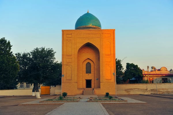 samarkand historic building on sunset uzkabistan