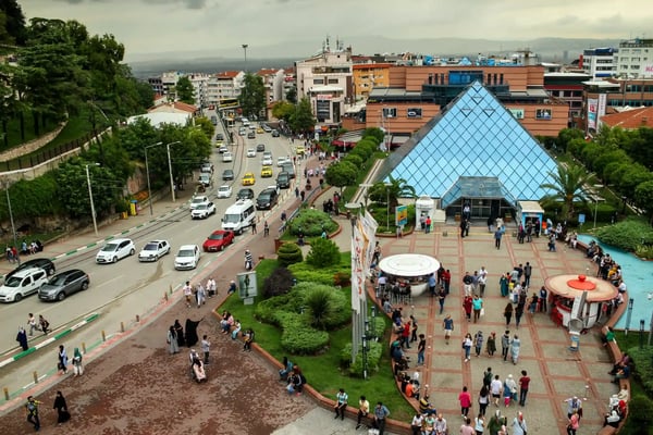 shopping mall in the victory plaza and the city of bursa city