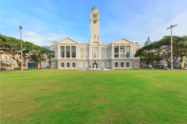 singapore victoria theatre and concert hall in singapore at blue sky with clouds 