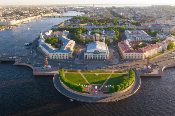 spit of vasilyevsky island st petersburg