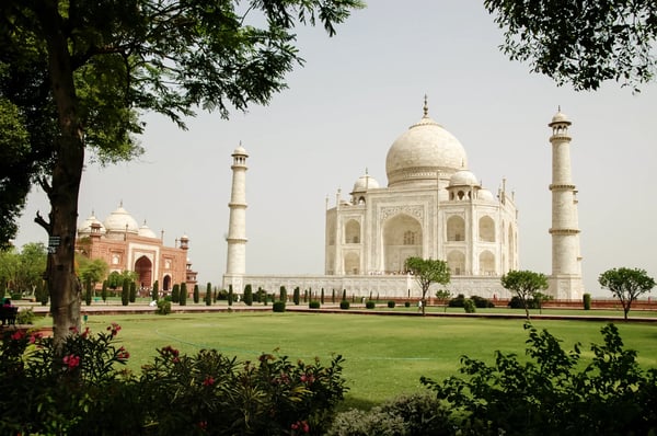 taj mahal in agra india