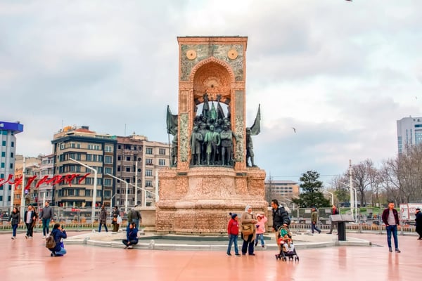 taksim square in istanbul 