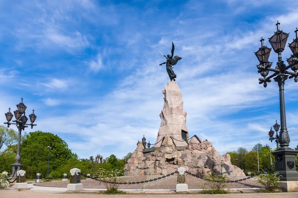 tallinn estonia russalka memorial is a bronze monument sculpted by amandus adamson 