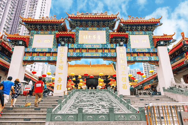 unidentified people enter sik sik yuen wong tai sin temple at kowloon