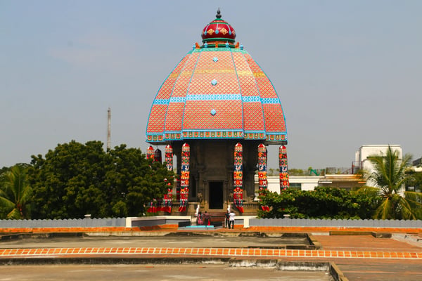 valluvar kottam is a popular monument in chennai