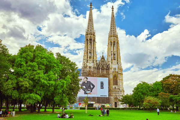 vienna austria votive church is a neo gothic church located on the ringstrasse