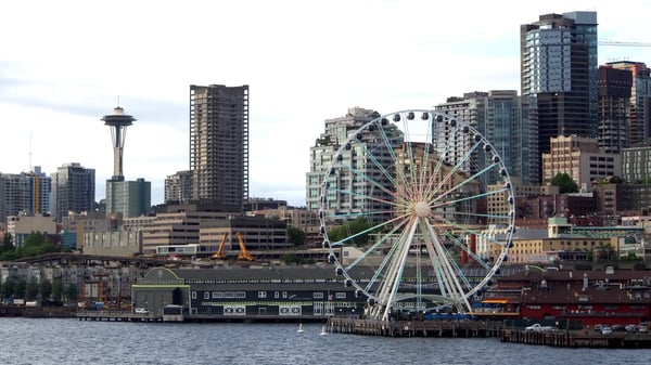 waterfront park with ferris wheel downtown seattle washington