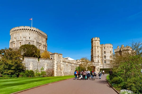 windsor uk the round tower in the middle ward of windsor castle a royal residence 