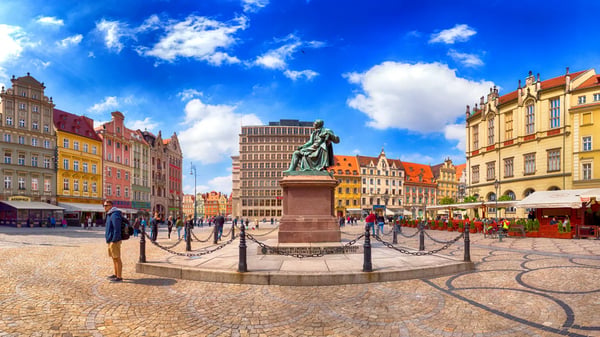 wroclaw poland wroclaw old town city with one of the most colorful market squares