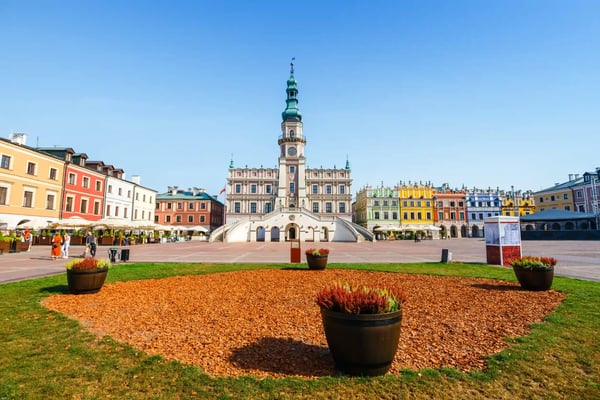 zamosc poland great market square in zamosc poland