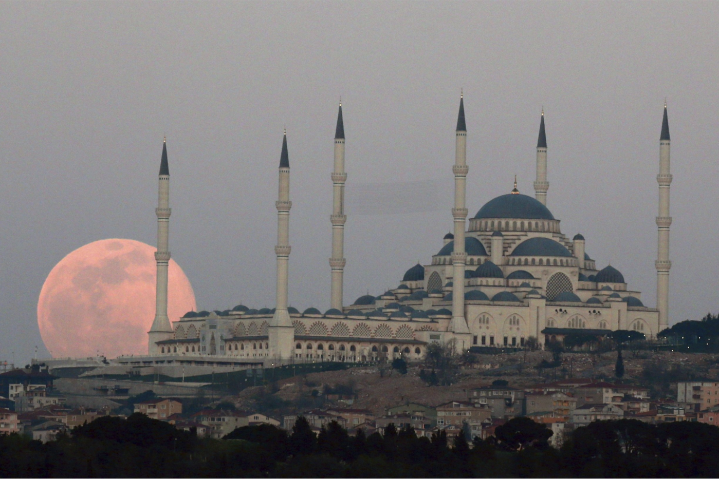 Istanbul Grand Mosque