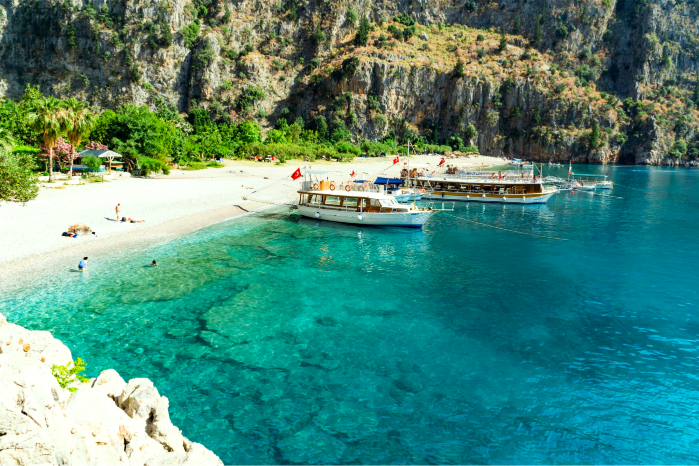 resorts to secluded