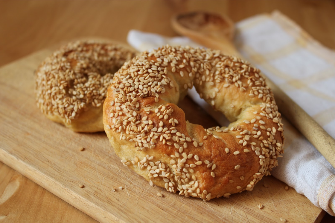Exploring Simit: Turkish Bagels in Istanbul