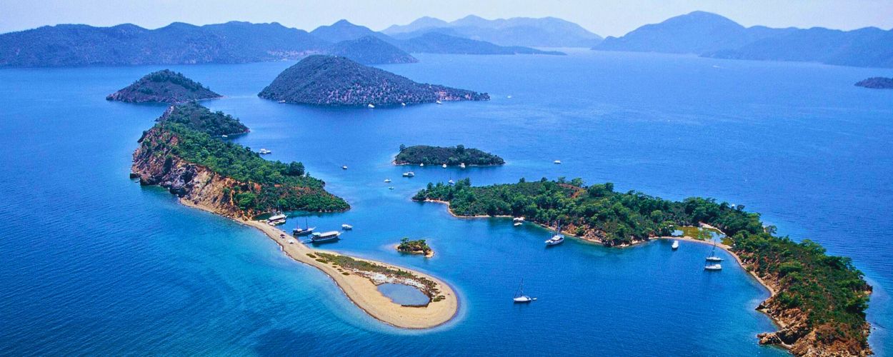 Boat Trip to The Twelve Islands