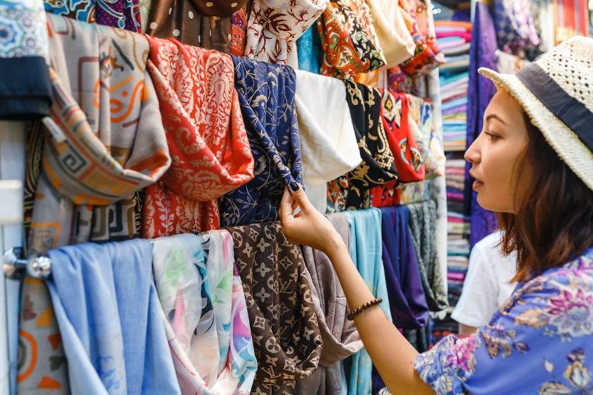 Shopping for Traditional Şile Clothing