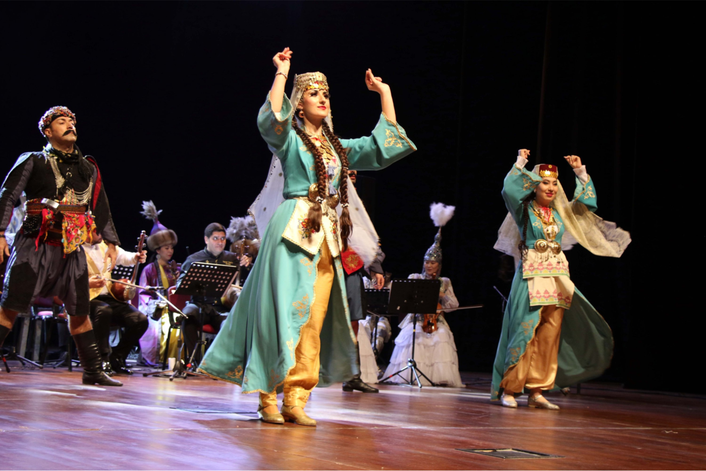 The Vibrant Nevruz Spring Festival in Antalya
