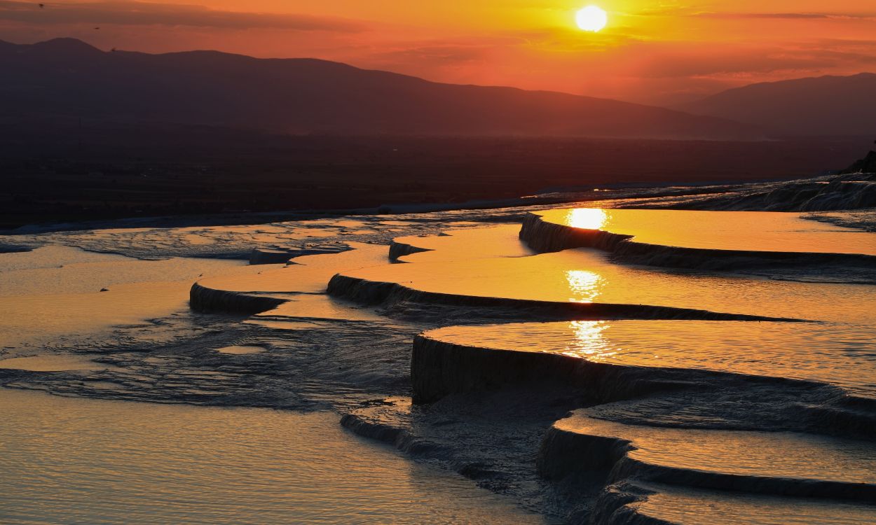 Enjoy a Pamukkale Sunset